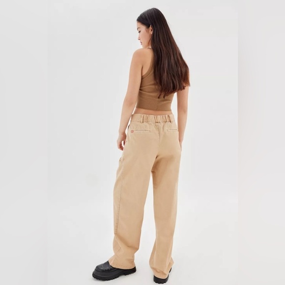 BDG Logan Tan Pleated High Waist Wide Leg Khaki Pants Size 2 - Picture 3 of 9